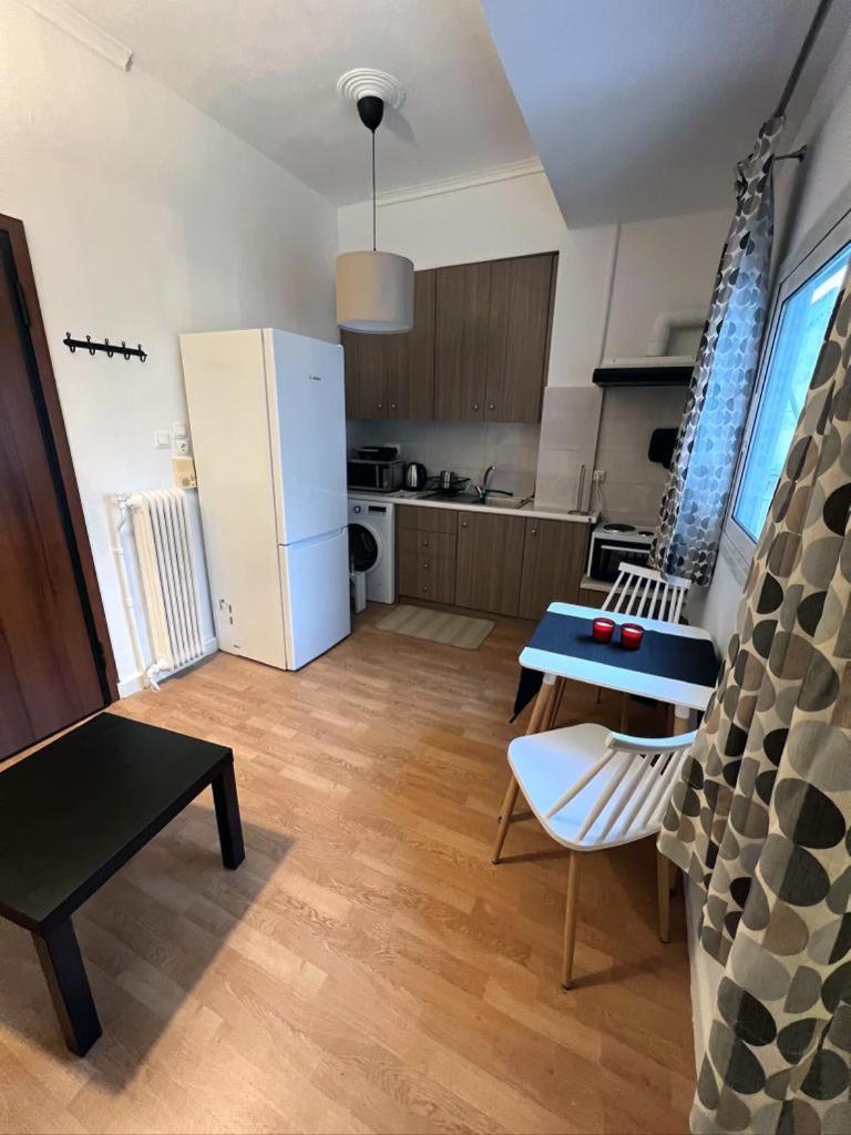 Minimal Apartment Next To The Center Athens Luaran gambar