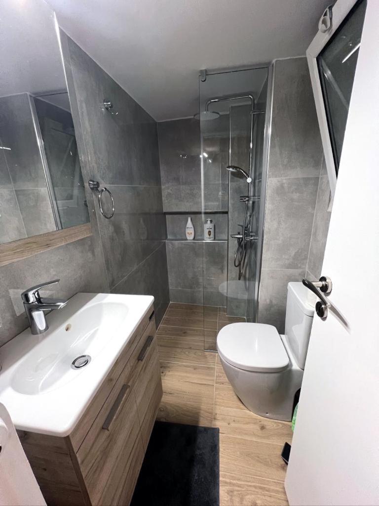 Minimal Apartment Next To The Center Athens Luaran gambar